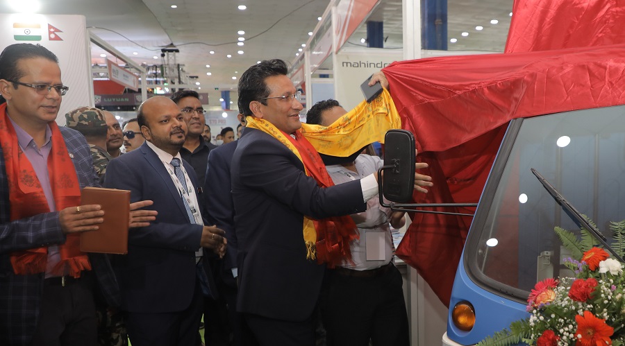 देशभर नै पाँच सय वटा चार्जिङ स्टेशन निर्माण गर्ने तयारी छः ऊर्जामन्त्री