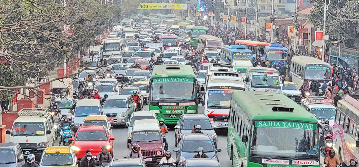 जनतालाई दुख दिने राष्ट्रपतिको सवारी, डाक्टरको टाउको फुट्यो