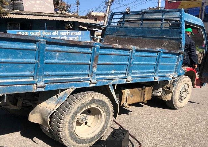 मापदण्ड भन्दा बढी धूँवा फाल्ने  २५८ ओटा सवारी साधन ट्राफिक प्रहरीको कारबाहीमा