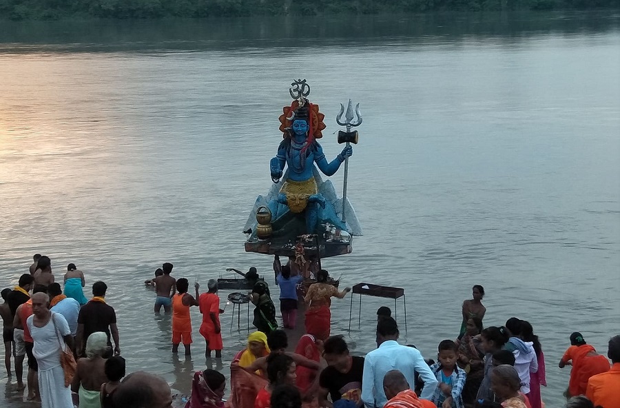 त्रिवेणीधाममा पर्यटकको आगमनमा वृद्धि
