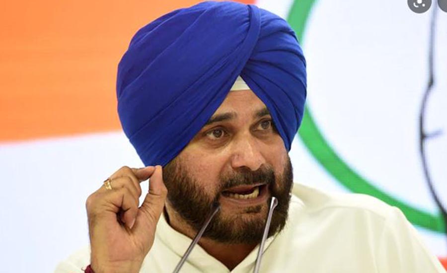 पञ्जाब कांग्रेसका नेता तथा पूर्व क्रिकेटर नवजोत सिंह सिद्धुलाई पक्राउ उर्दी जारी