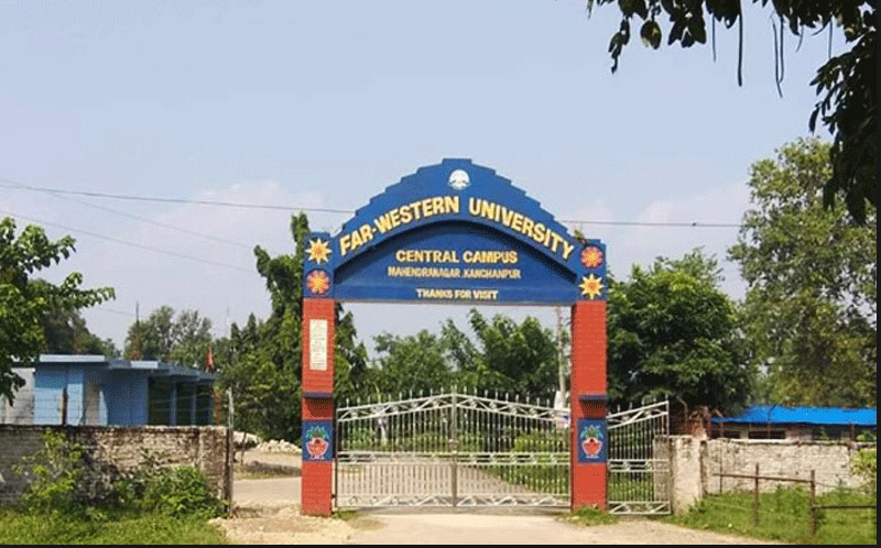 अझै खुलेन विश्वविद्यालय केन्द्रीय कार्यालयमा लगाइएको ताला